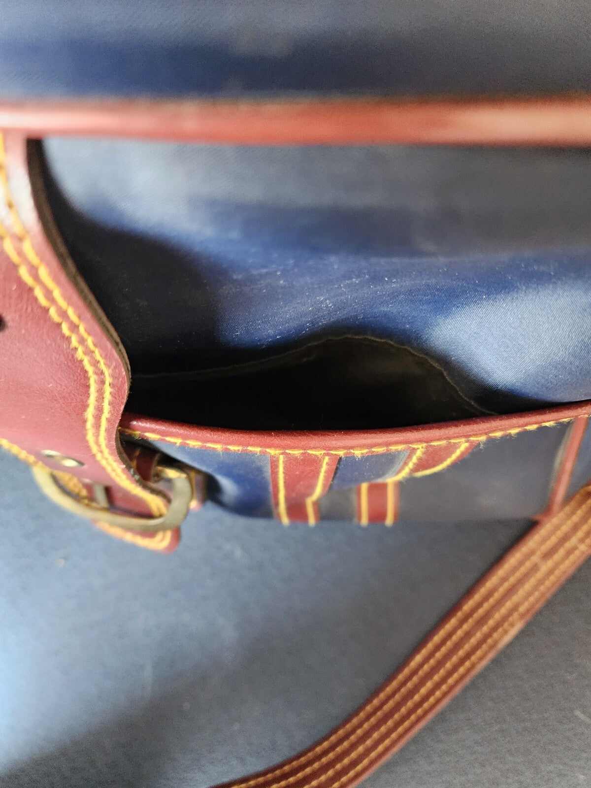 Unique Vintage Navy Harmony Travel Bag from the 80s