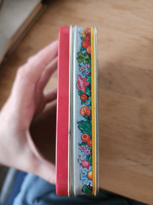 Vtg Mary Engelbreit Make a Wish Tin