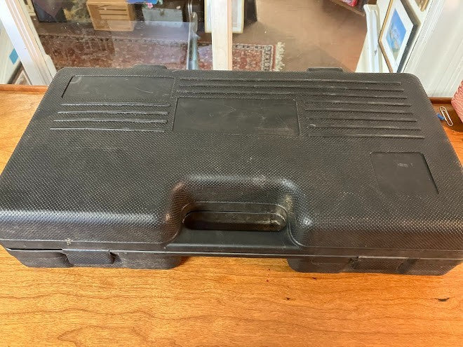 Laser Level with Tripod - UNTESTED