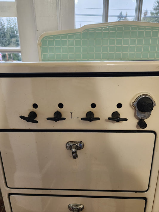 Antique Wedgewood Gas Stove 1930s-1950s