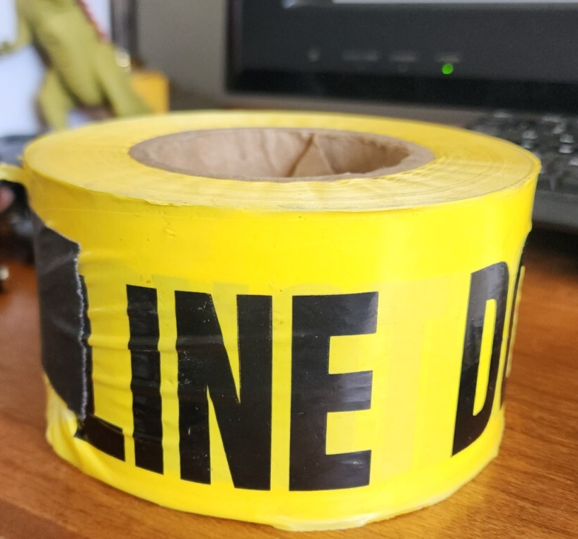 "POLICE LINE DO NOT CROSS" Tape