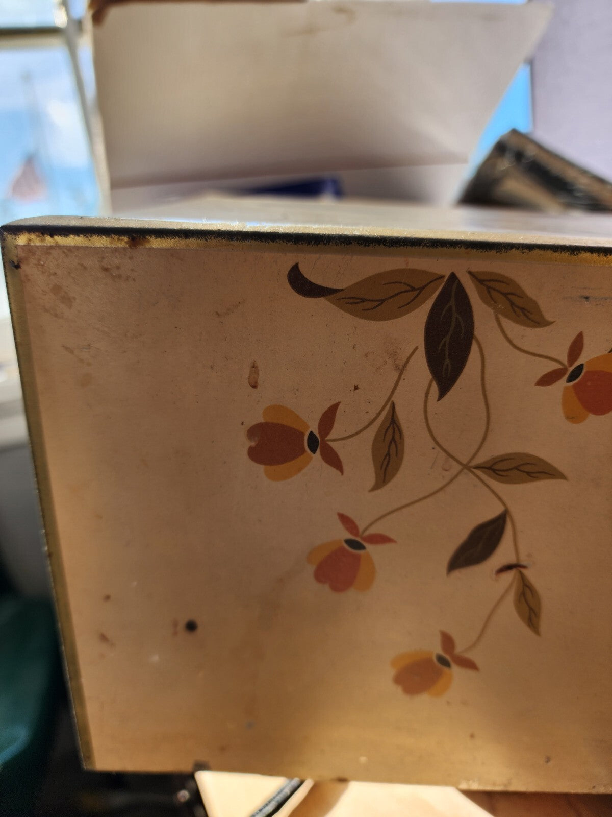 Rare Vtg Jewel T Autumn Leaf BREAD BOX metal 1940's