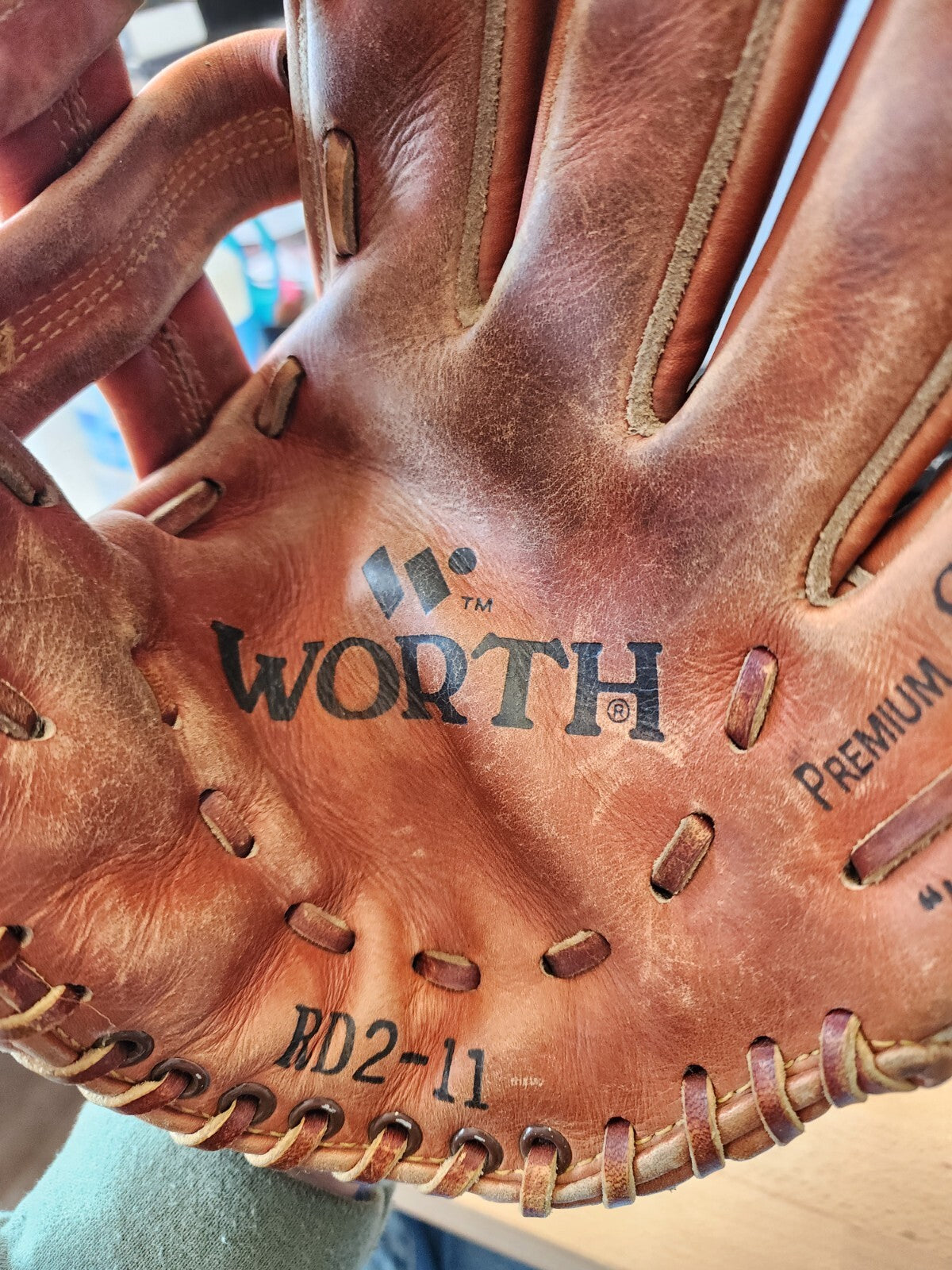 Vintage Worth Red Dot Series RD2-11 Baseball RHT