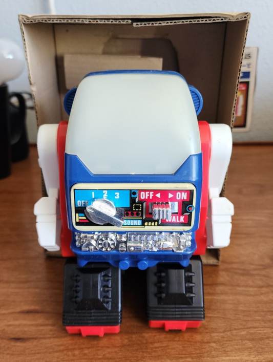 Battery operated Robot Lambda I. Not Tested