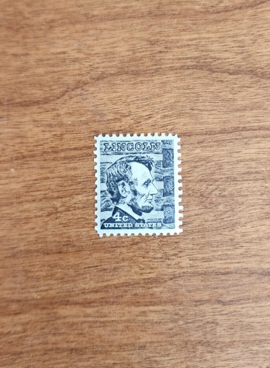 U.S. 4 cents cent Abraham Lincoln US 1965 Postage Stamp