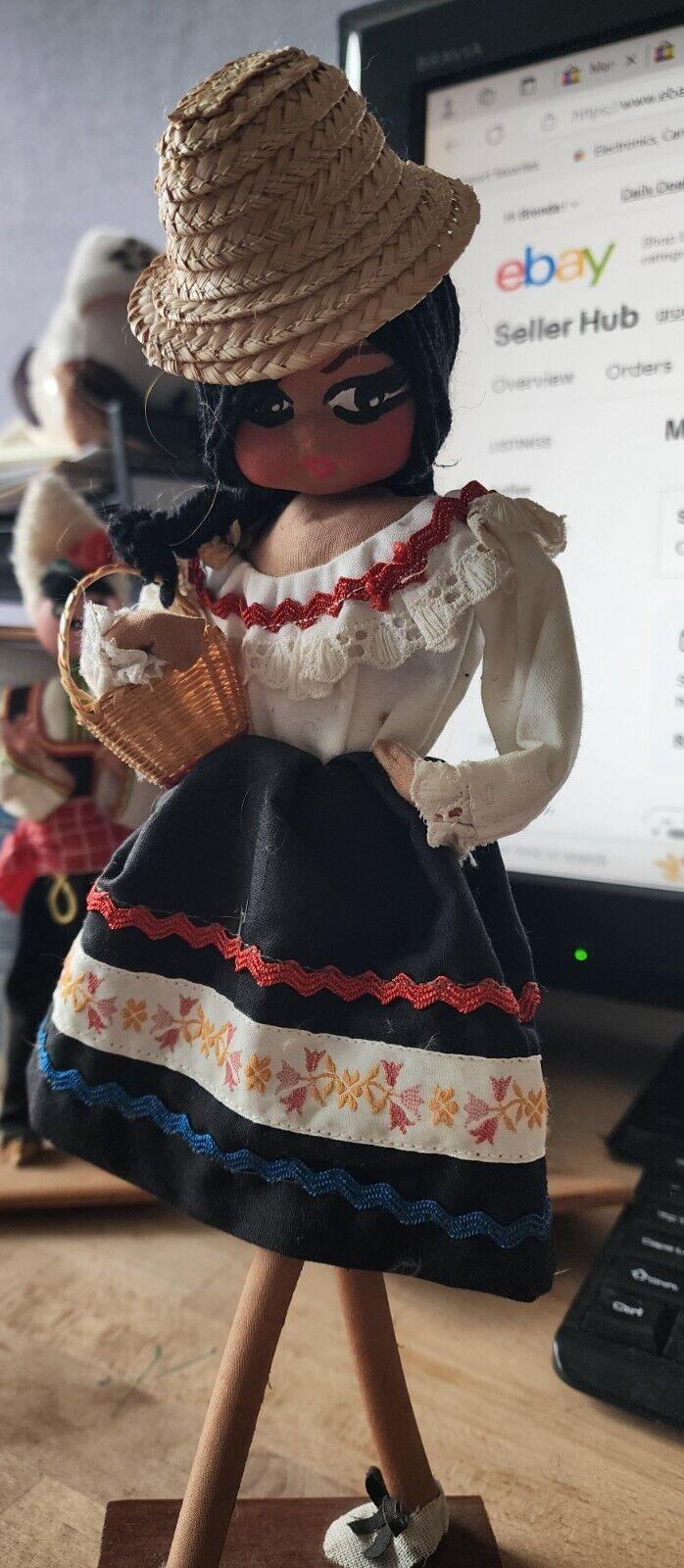 Pre-owned Colombian hand painted Doll w/ basket 13"
