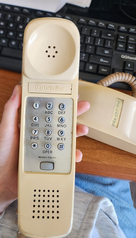 Vtg Western Electric Trimline Telephone