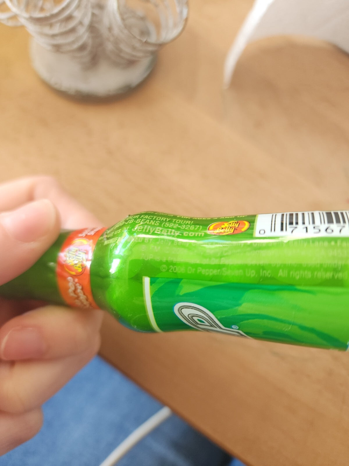 Lot of 2 2006 Jelly Belly A&W & 7UP CANDY 5” Bottle Container Soda Jellybeans