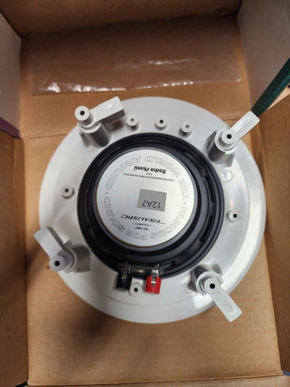 Radio Shack Flush Mount Ceiling/Wall Speaker Model No. 40-1367 vtg