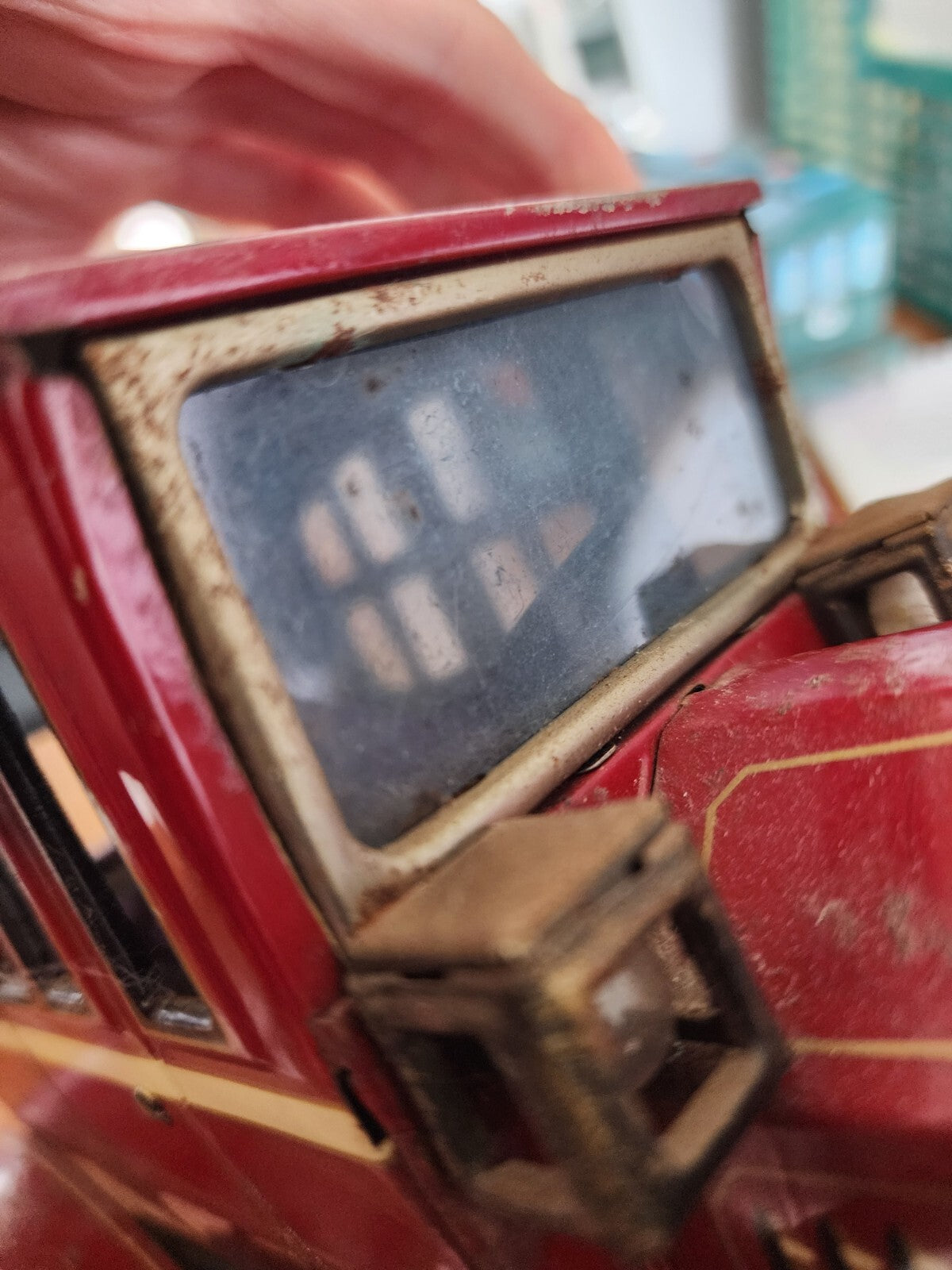 Vtg 1950s Battery Operated Tin Toy Trademark Y Japan Grand-Pa Car