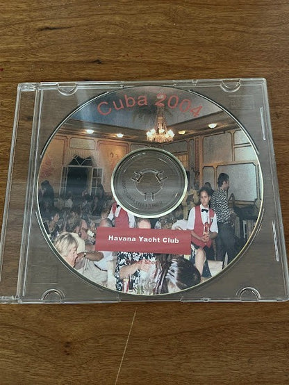 Cuba 2004 - Havana Yacht Club: Dinner Show
