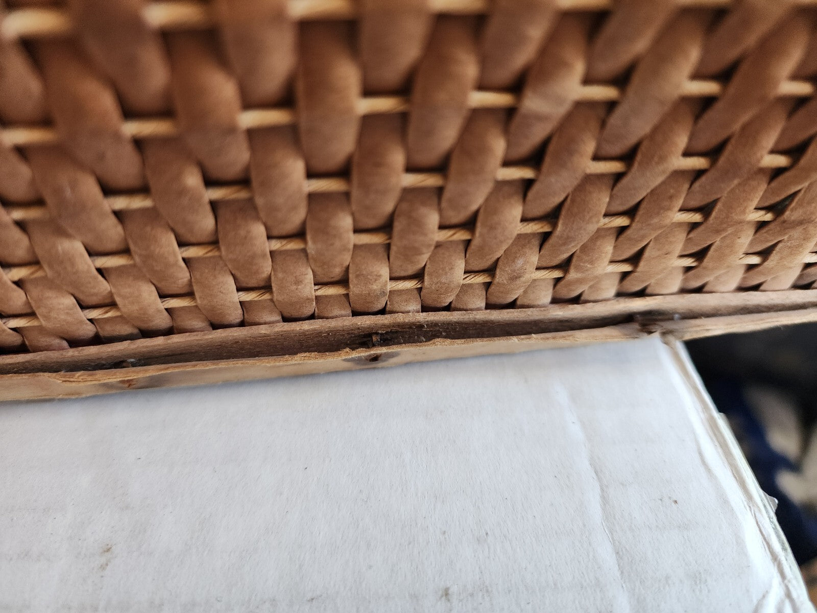 Large Wicker picnic basket 20" Vintage Wood big brown storage