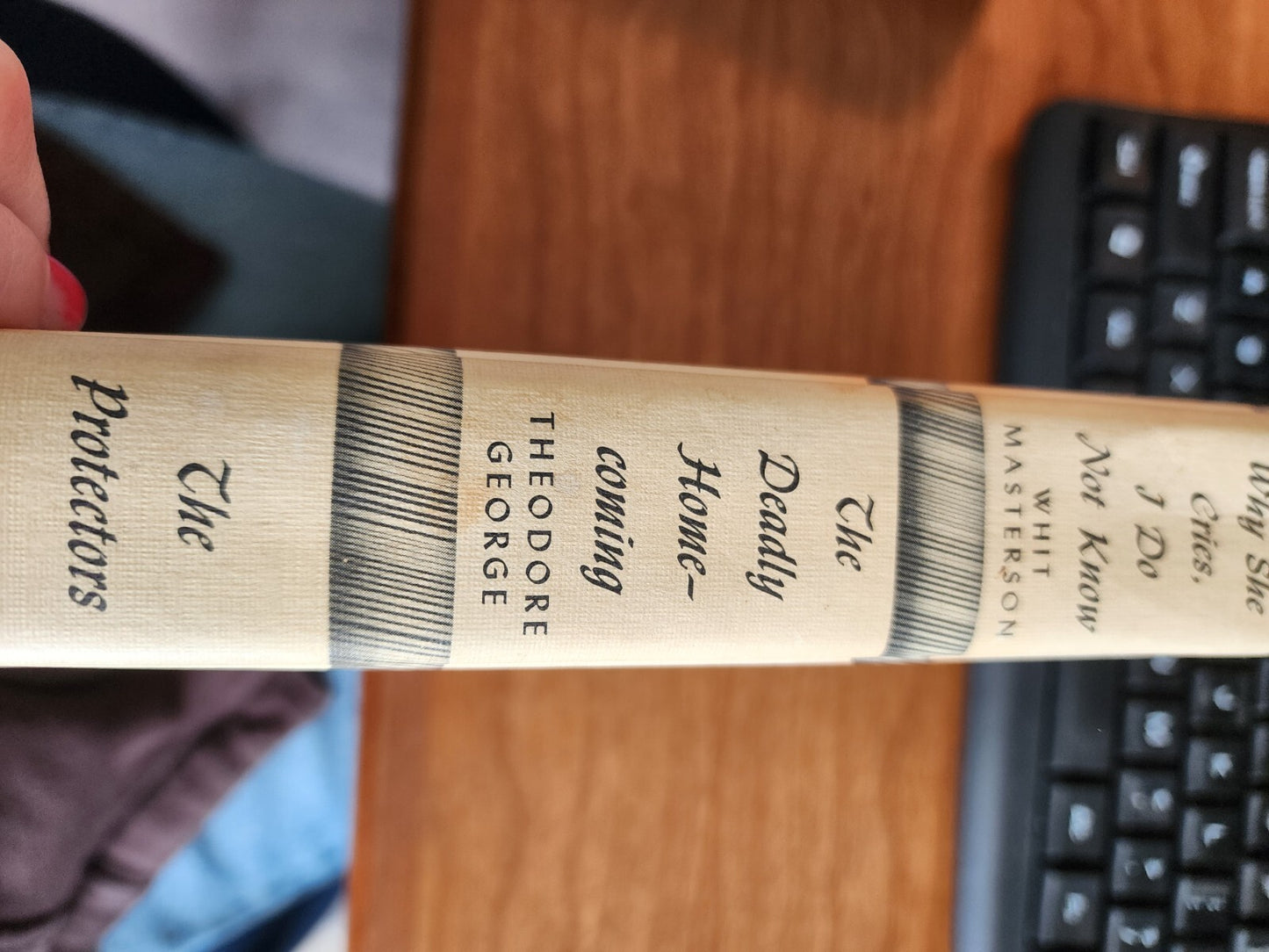 Vintage Detective Book Club: Three Classic Mysteries in One! (1972)