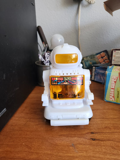 Rare Vintage Toot Toot Robot Wind Up Toy