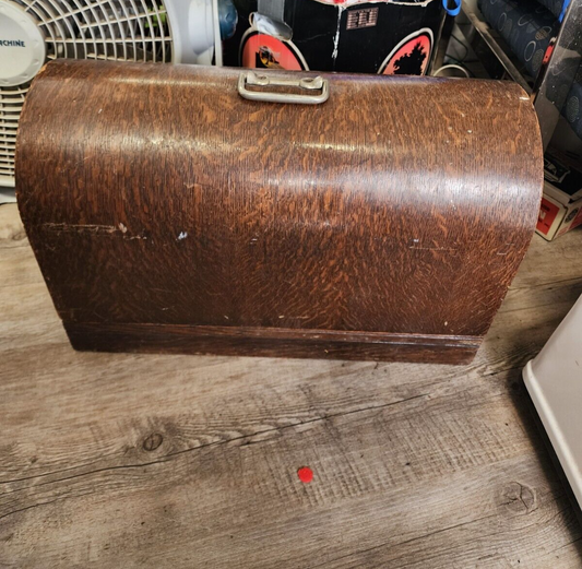 Priscilla Sewing Machine Model 30388 - With Wooden Case & Pedal