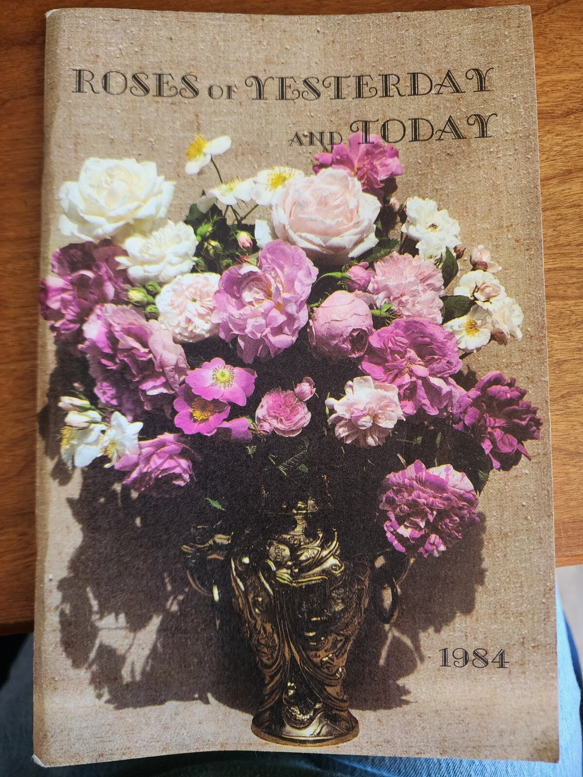 Roses of yesterday and Today 1984, Old-Rare-Unusual Roses