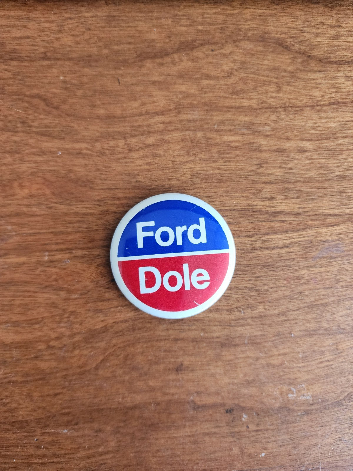 President Gerald Ford Pin Back Button 1976 Jerry Bob Dole