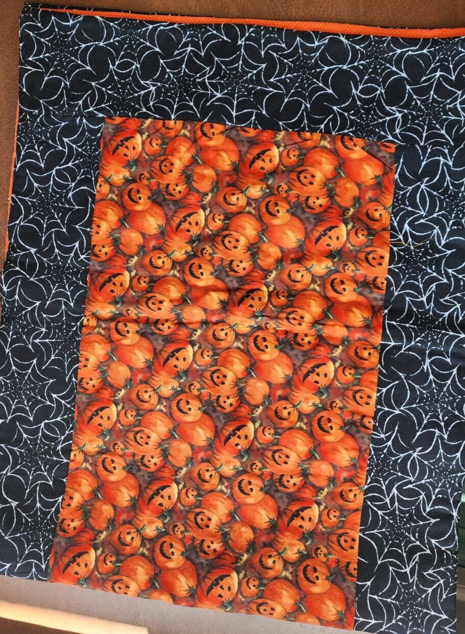 Halloween Pumpkin Table Runner Handmade & Finished Quilt 24 x 20
