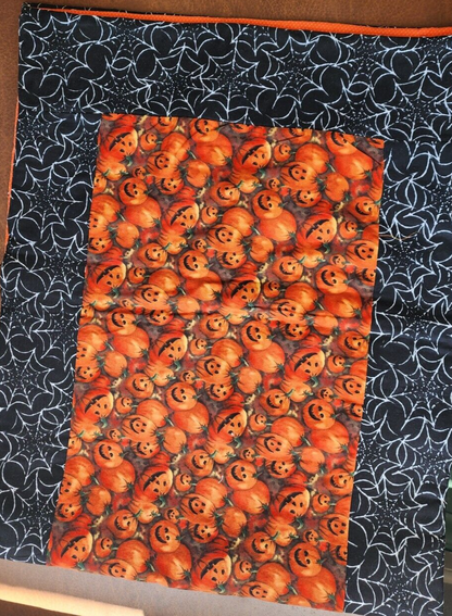 Halloween Pumpkin Table Runner Handmade & Finished Quilt 24 x 20