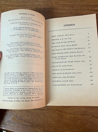 Bantam Book - Frontiers in Space by Bleiler & Dikty PB