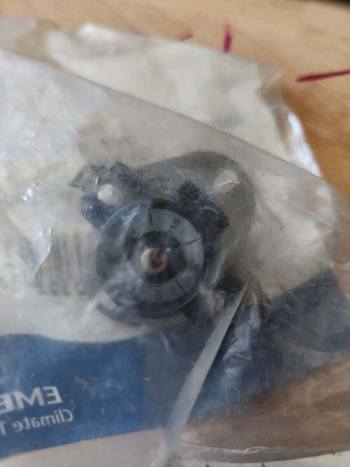 White Rodgers 3F05-2 Adjustable Snap Disc Fan Control Close on Rise