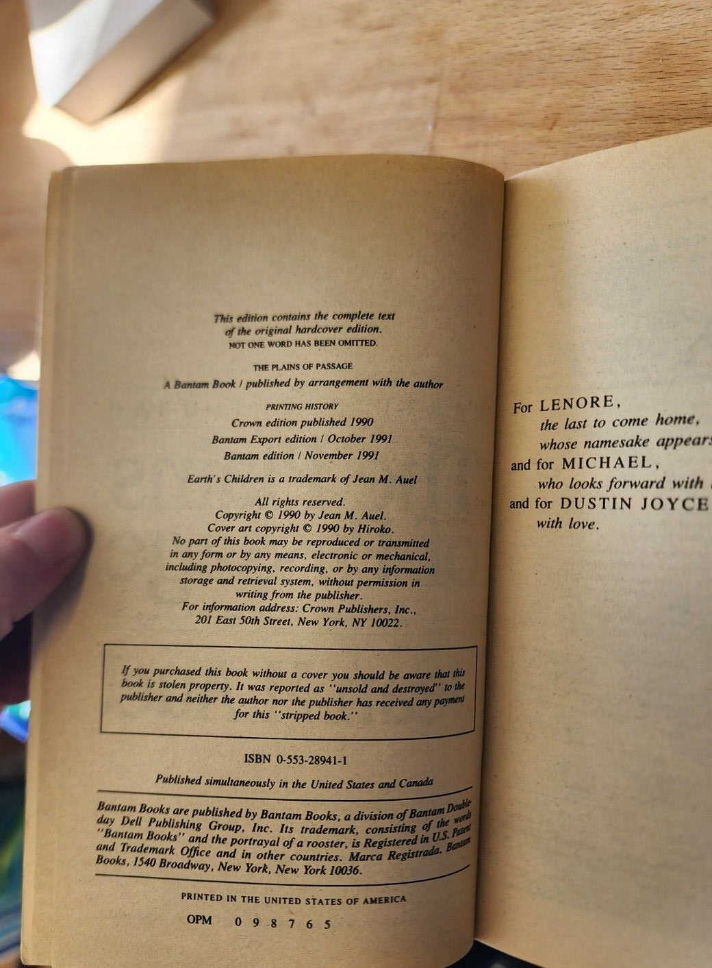 The Plains of Passage, Jean M. Auel Bantam Paperback 1991