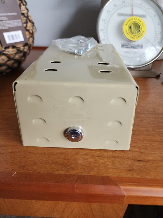 NEW Metal Thermostat Guard Key Lock Tamper Proof Security Box
