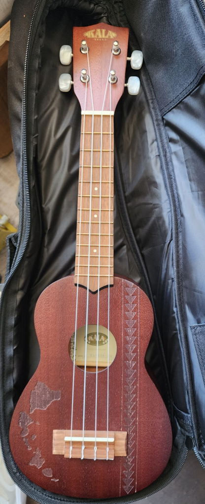 Kala KA-15S-H2 Satin Mahogany Soprano w/ Hawaiian Islands Engraving & Case