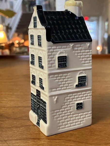 KLM BOLS Delft Blue House #28 - Empty