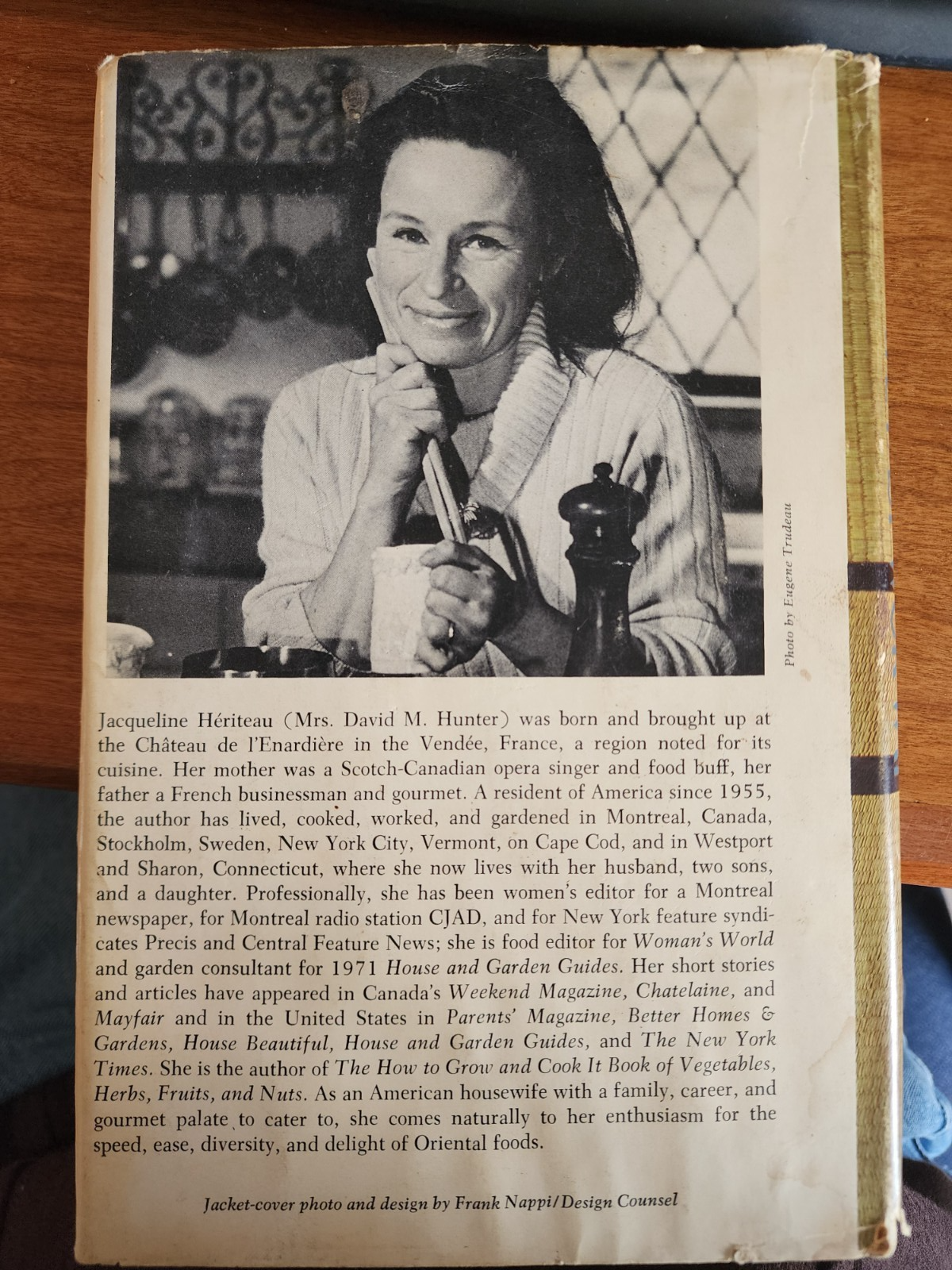 Oriental Cooking The Fast Wok Way by Jacqueline Heriteau