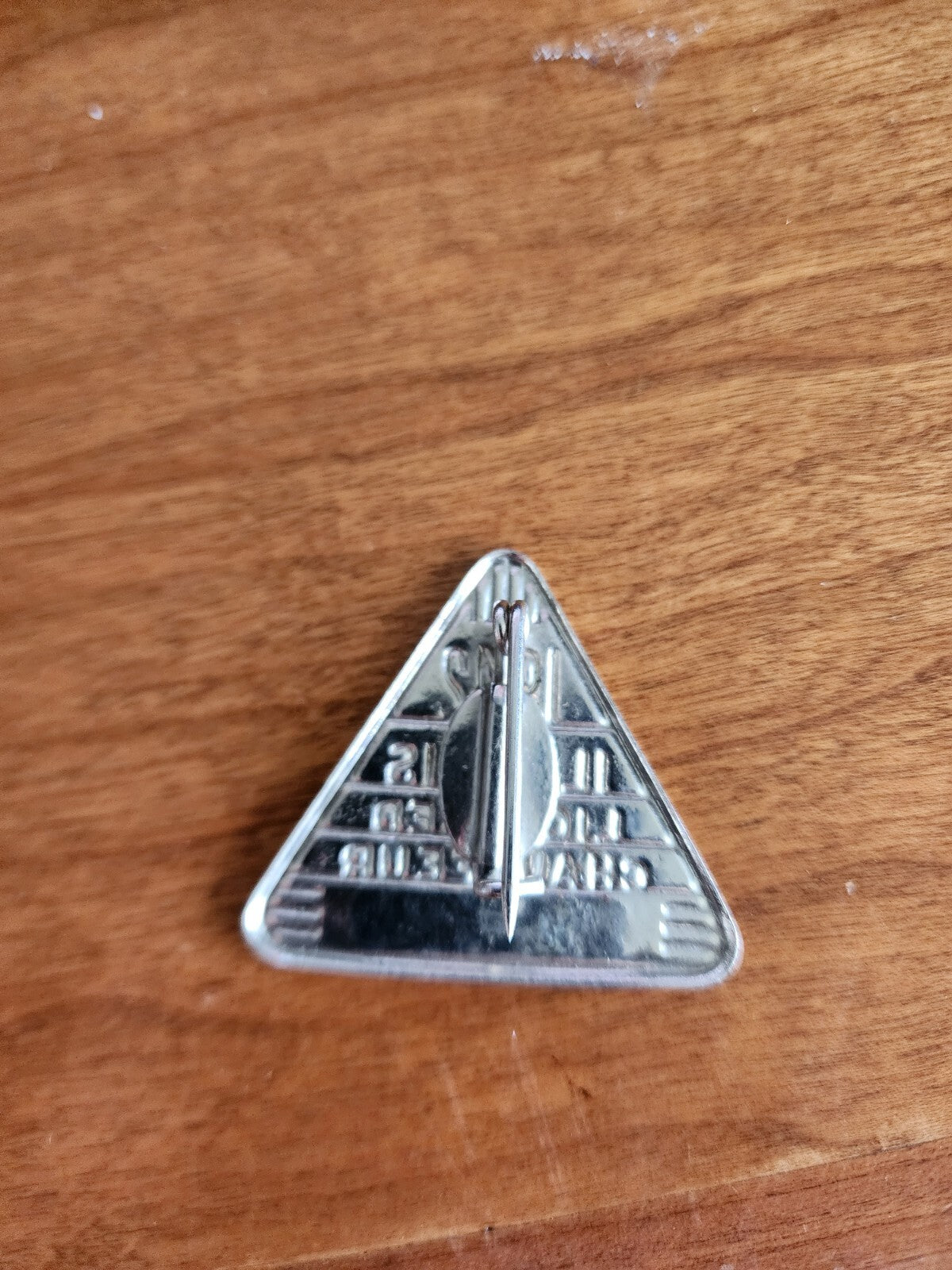 Vtg 1942 Illinois Chauffeur License Badge Pin #121450