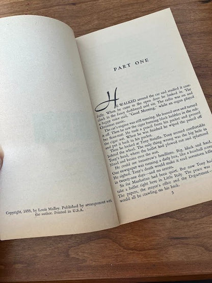 Avon - Stool Pigeon by Louis Malley