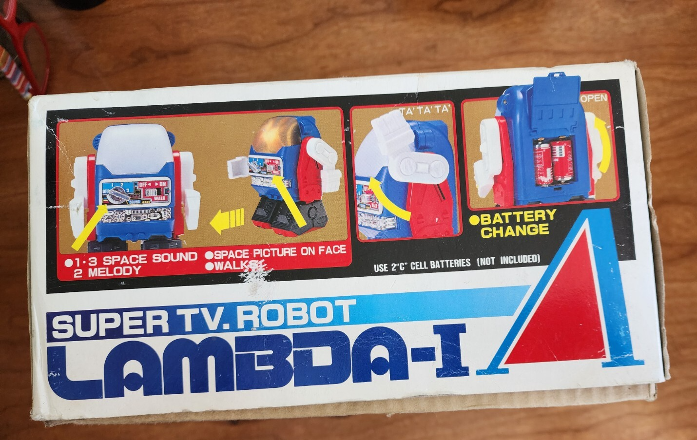 Battery operated Robot Lambda I. Not Tested