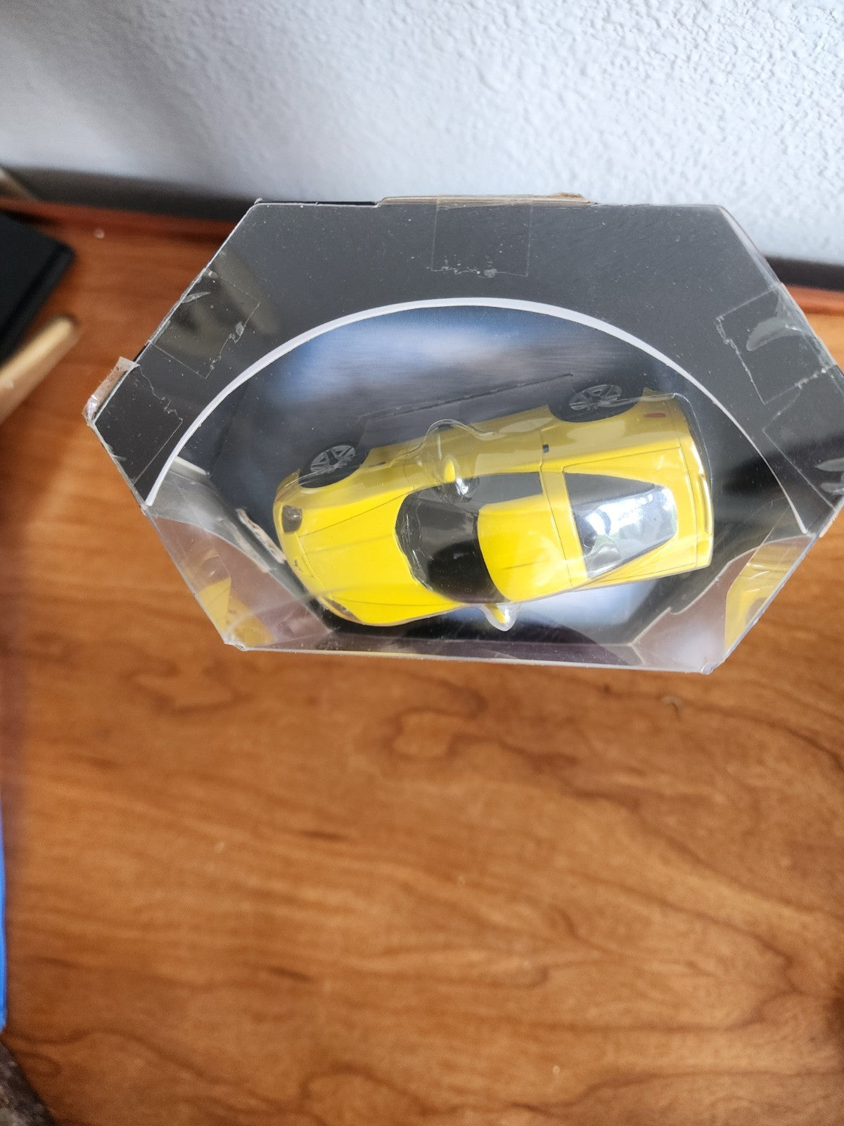 Air Hogs Yellow RC Zero Gravity Real Rides Corvette Z06