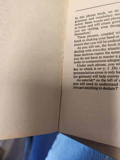 SPANISH PHRASE BOOK Coleman, Lin & Richard Nash Newton - Paperback