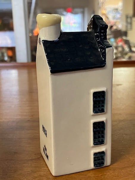 KLM BOLS Delft Blue House #46 - Empty