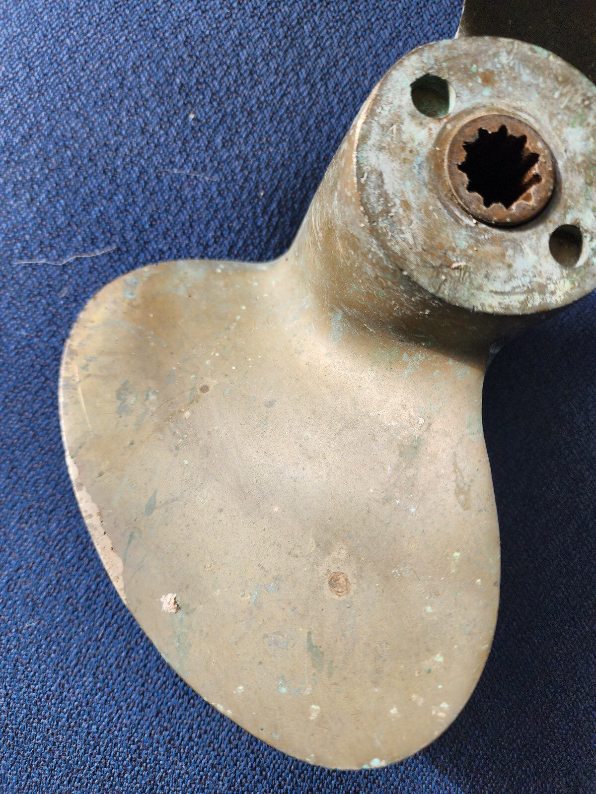 2 Blade brass Quick Silver boat prop 723586A2-11 Vintage