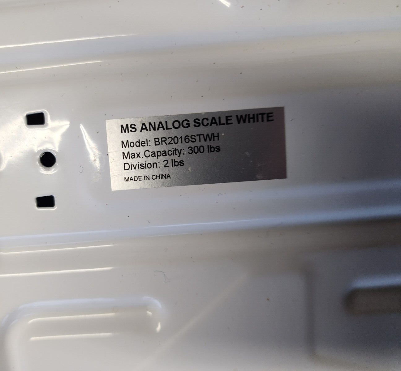 White Analog Scale 300 LB Capacity 