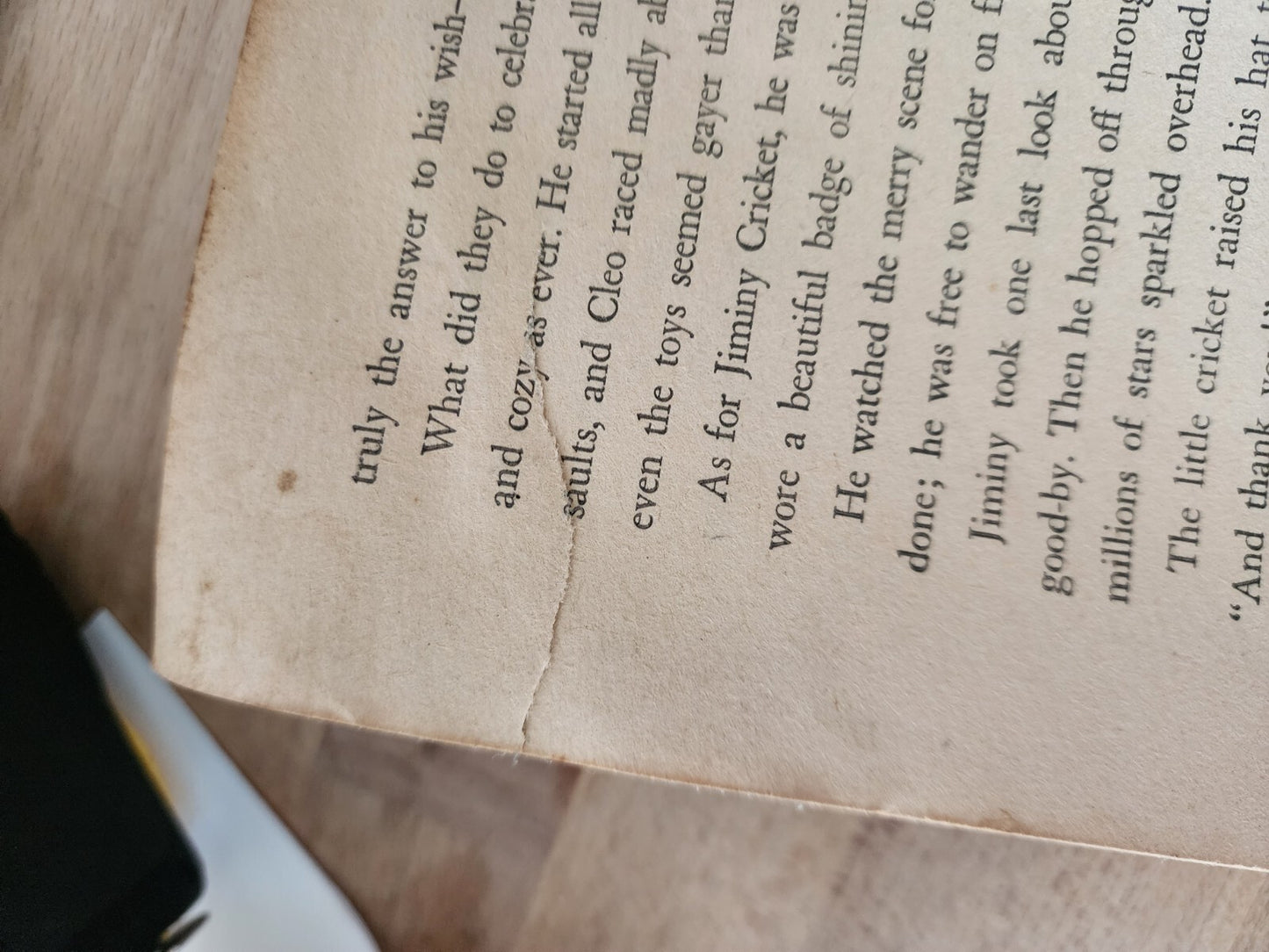 Vintage 1939 Walt Disney's Pinocchio Paperback Story Book