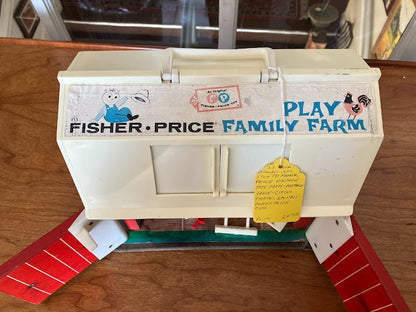 Fisher Price Little People PLAY FAMILY FARM BARN