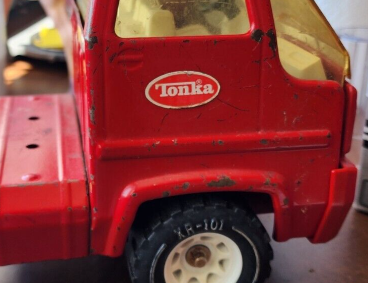 Vintage Tonka Semi Truck Cab Steel Metal & Plastic XR-101 On Tires Red 9.5"