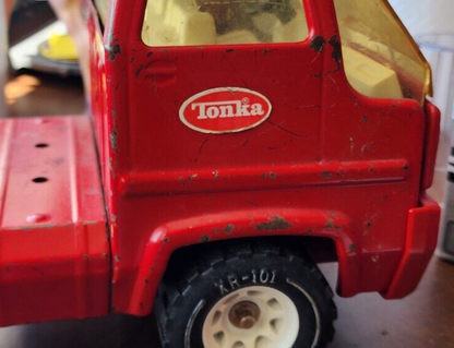 Vintage Tonka Semi Truck Cab Steel Metal & Plastic XR-101 On Tires Red 9.5"