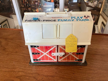 Fisher Price Little People PLAY FAMILY FARM BARN