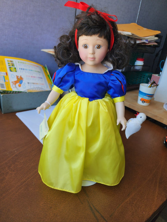 Snow White Doll Carol Gordon Story Book Collection