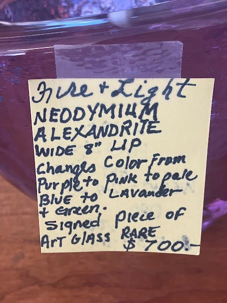 Rare Vtg Neodymium Alexandrite - Glass Bowl
