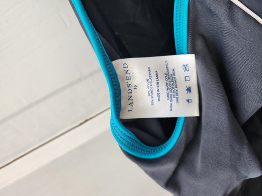 LANDS END WOMEN ONE PIECE SCOOP NECK CROSS-BACK SWIMSUIT BLACK SIZE 16