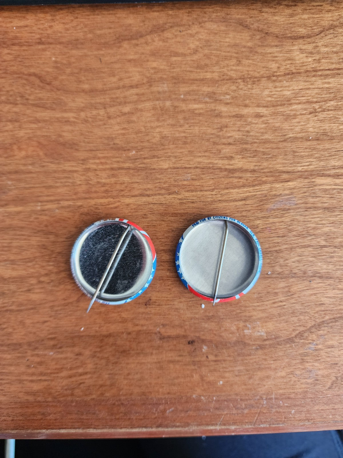 Vintage 1976 Ronald Reagan Republican Logo Pin Buttons