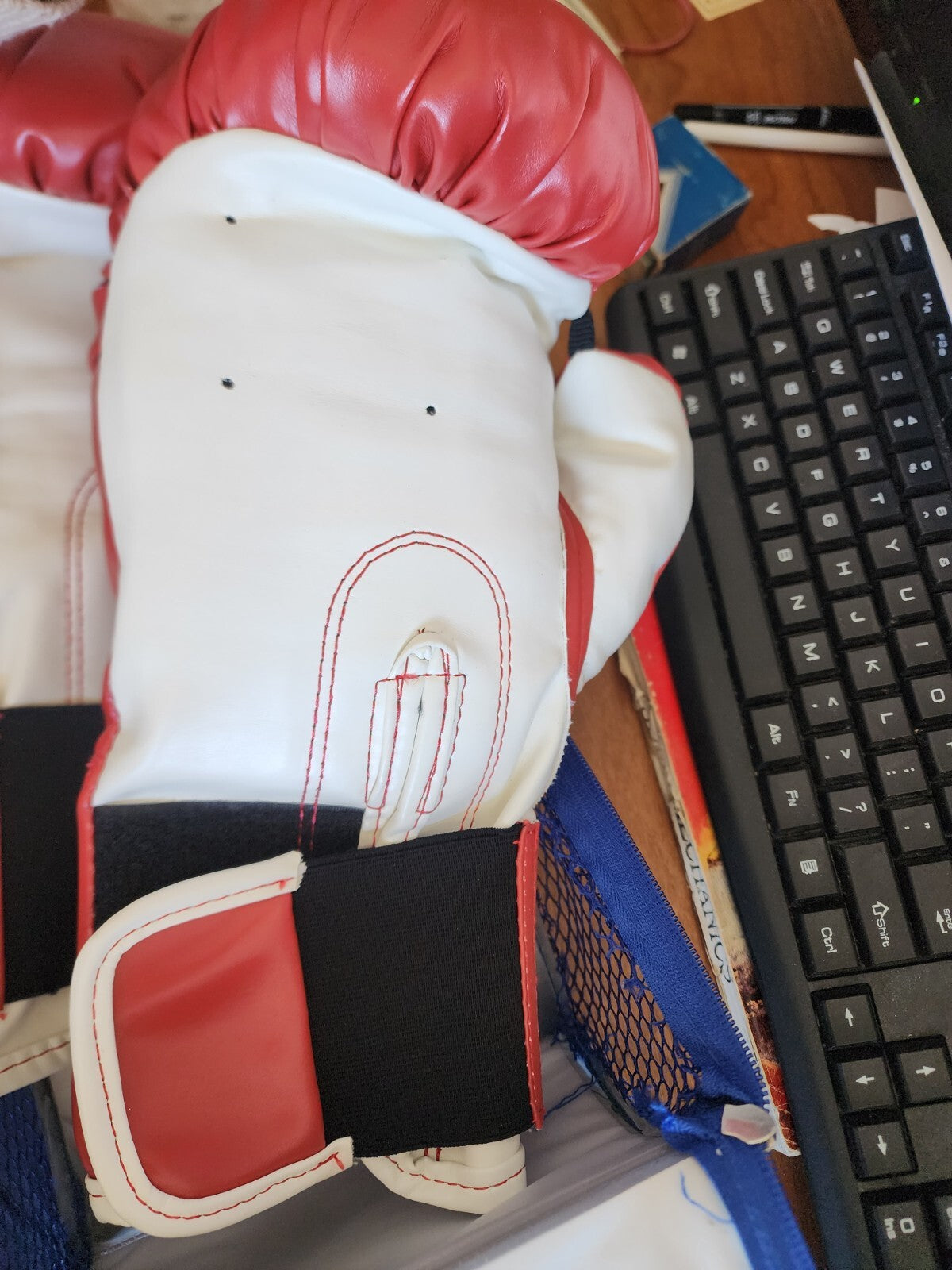 Everlast Boxing Wrist Wrap Training Gloves 12 OZ Model:2912R - NEW