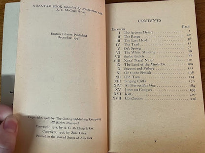 Vtg Paperback - The Last of the Plainsmen by Zane Grey