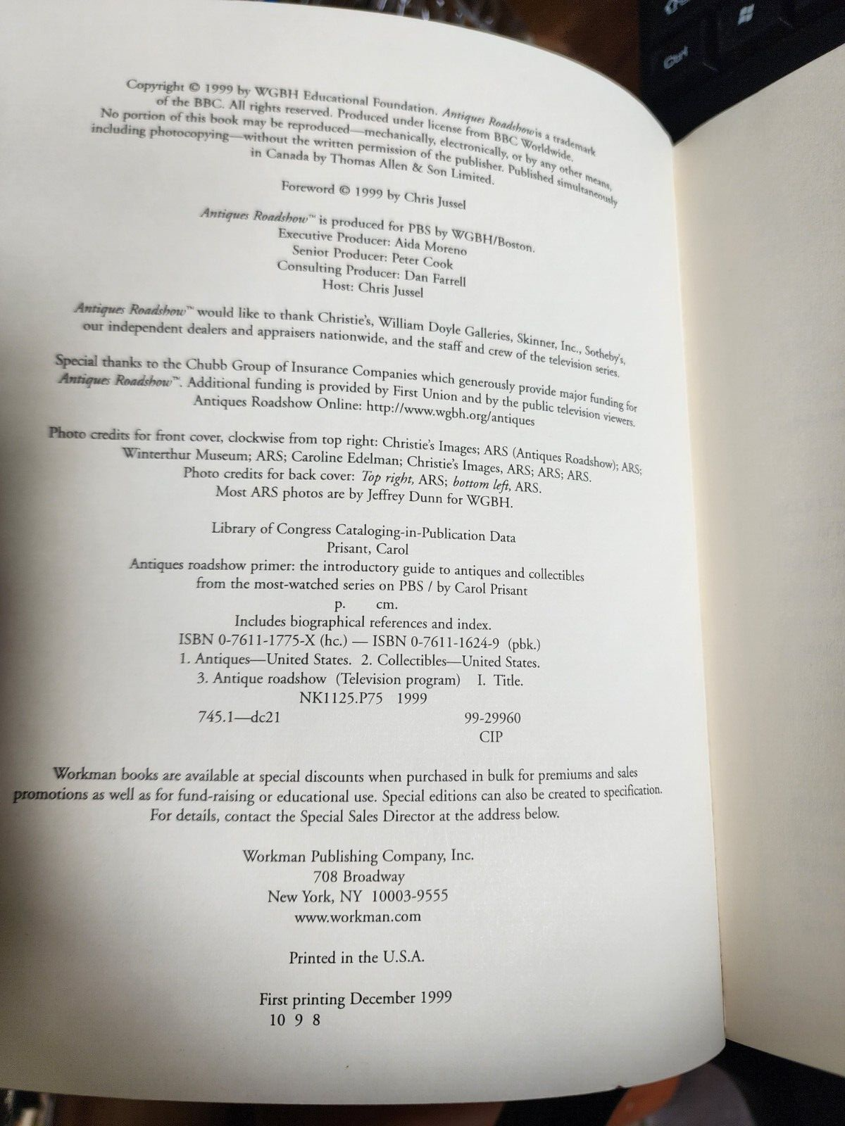 Antiques Roadshow Primer Paperback book